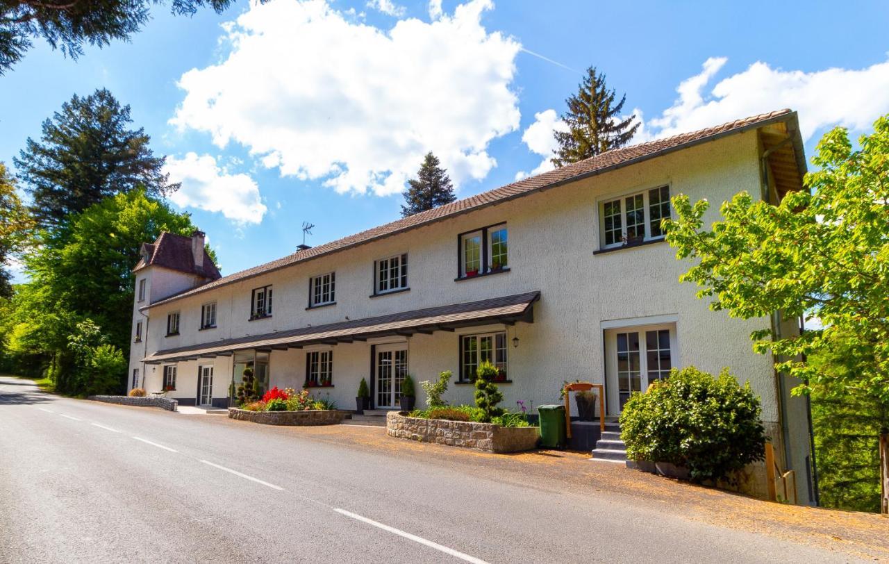 Le Chalet Du Lac Le Chatenet-en-Dognon Exterior photo