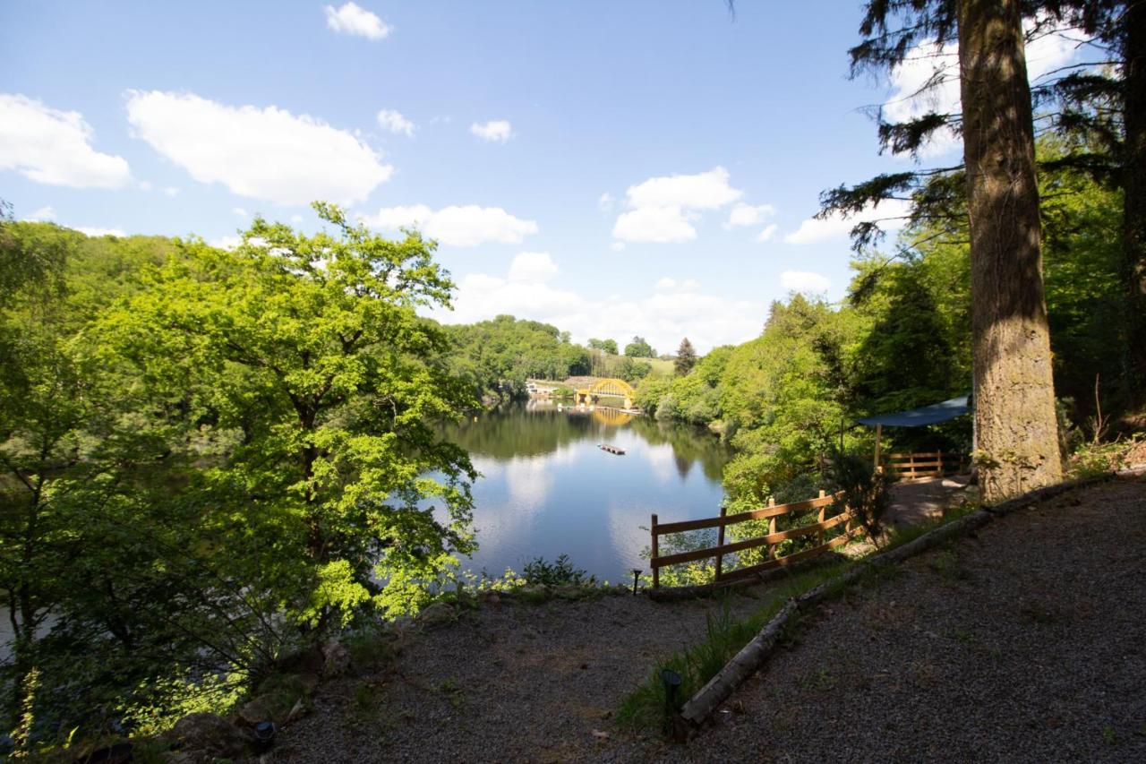 Le Chalet Du Lac Le Chatenet-en-Dognon Exterior photo